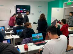 Con cupos completos se realiza el curso de desarrollo de videojuegos en el punto digital